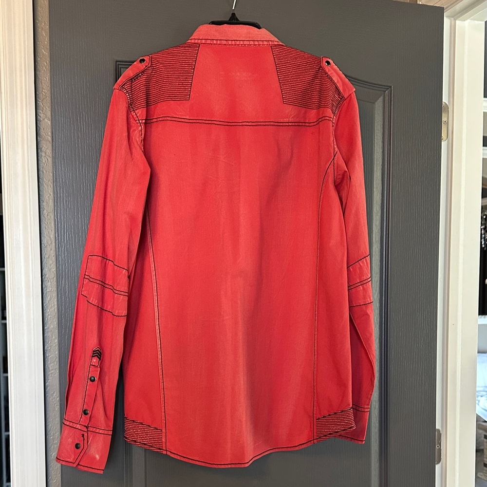 Buckle Black Vibrant Red Long Sleeve Shirt Large - Picture 6 of 9